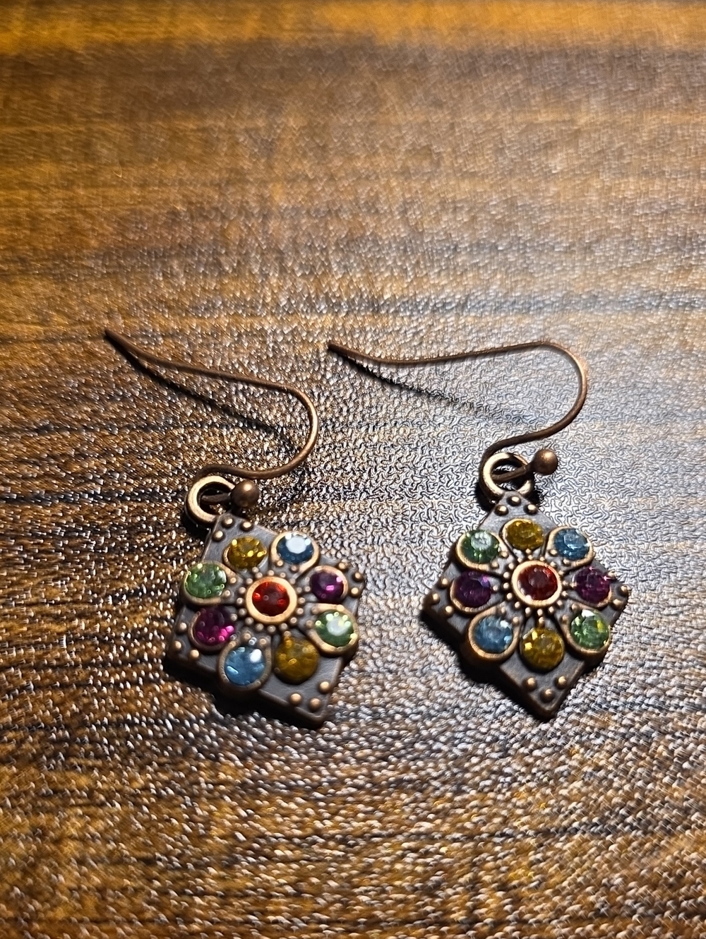S.B Nwt Vintage like Multicolor Flower Drop Earrings -